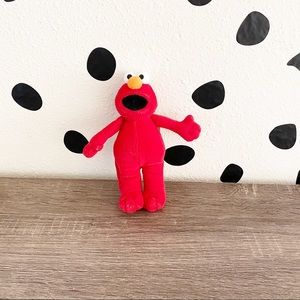 Tickle Me Elmo Puppet